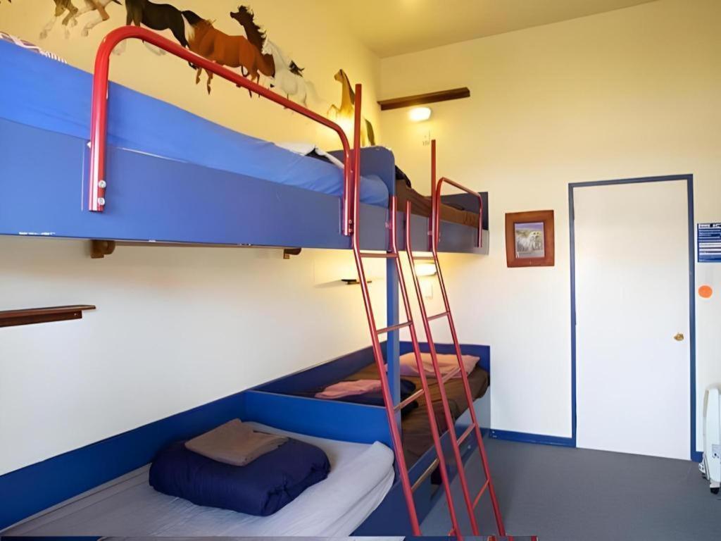 Stables Lodge Backpackers Нейпир Экстерьер фото