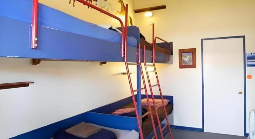Stables Lodge Backpackers Нейпир Экстерьер фото